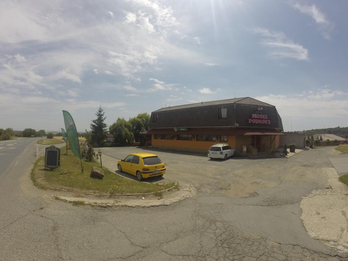 Motel Podkova Klobouky u Brna Εξωτερικό φωτογραφία